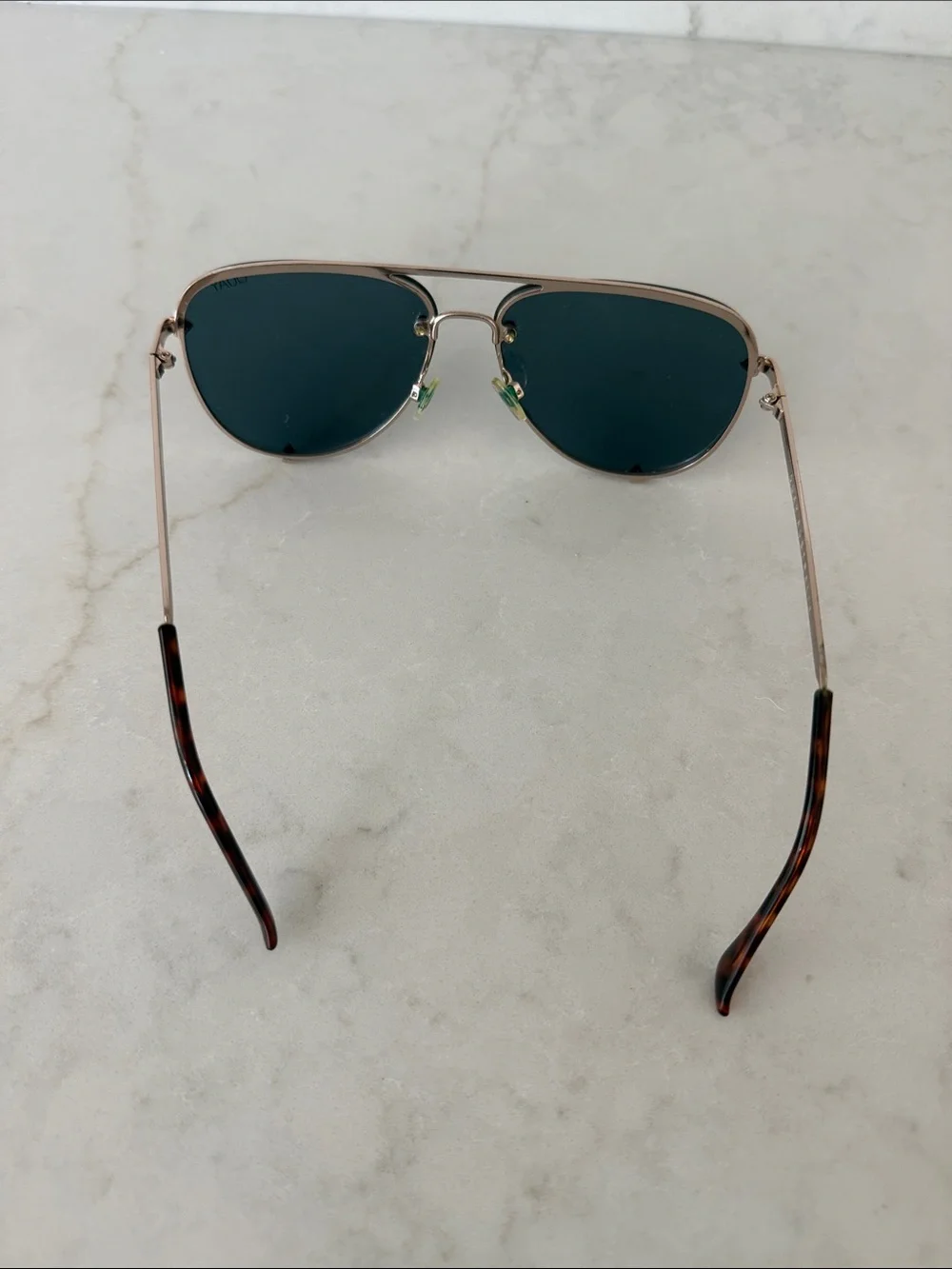 Quay Australia stylish aviator
